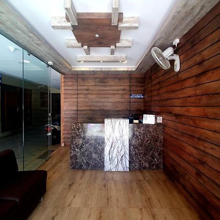 班加罗尔 Veekay Residency酒店 外观 照片