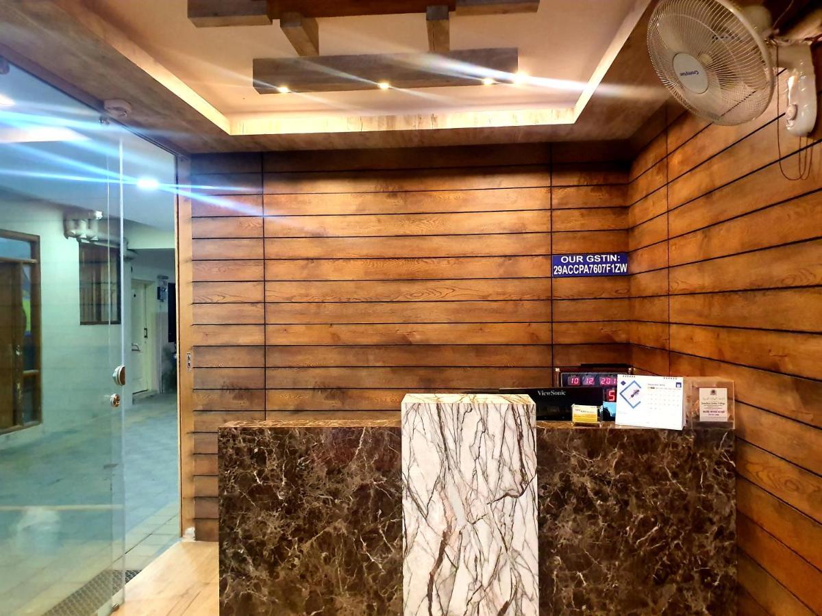 班加罗尔 Veekay Residency酒店 外观 照片